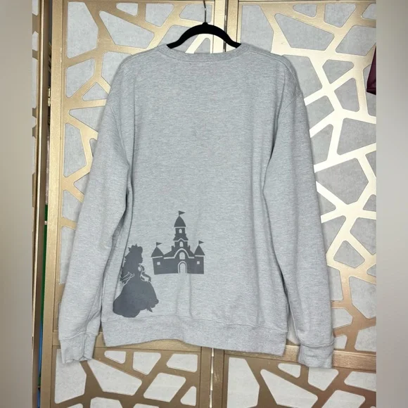 Super Nintendo World Sweatshirt - Picture 2 of 4